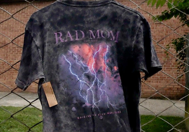 "Rad Mom Outfitters ; Raising Rad Kids Worldwide" Washed Graphic T‑Shirt (100% Cotton)